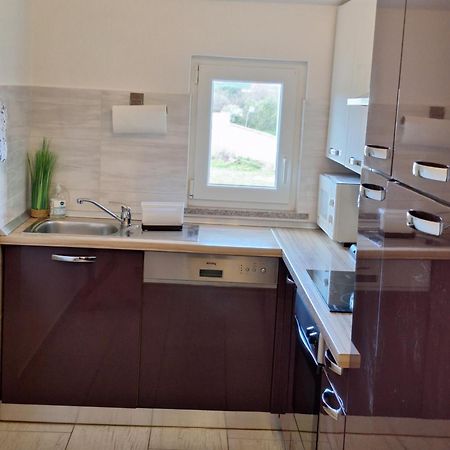 Apartment Dorina Buje Luaran gambar