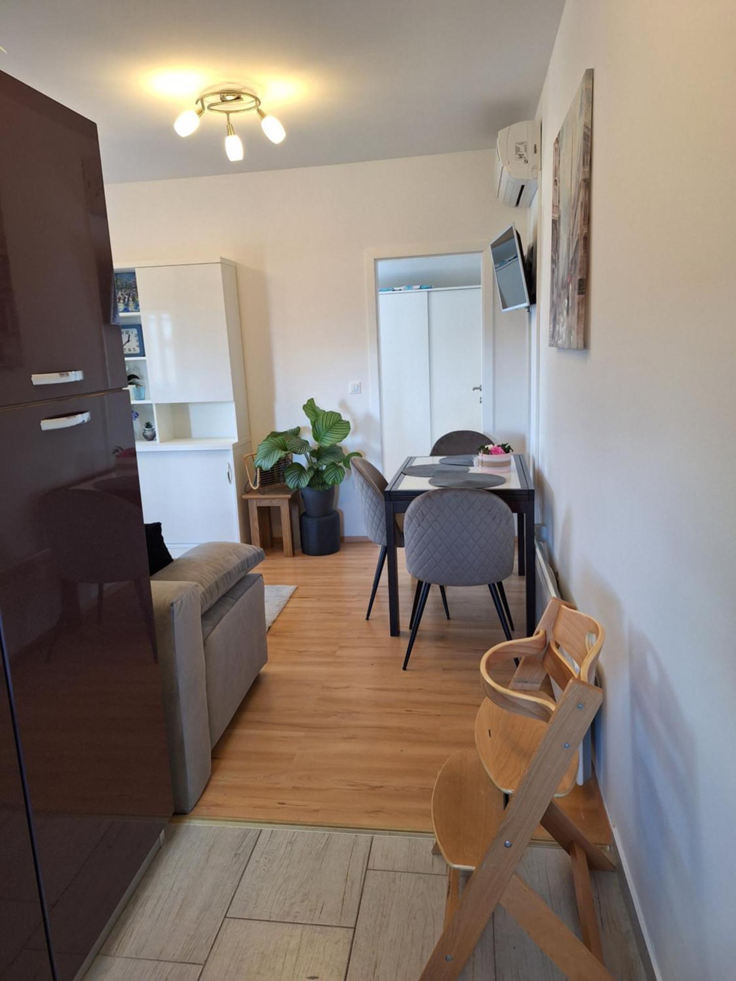Apartment Dorina Buje Luaran gambar