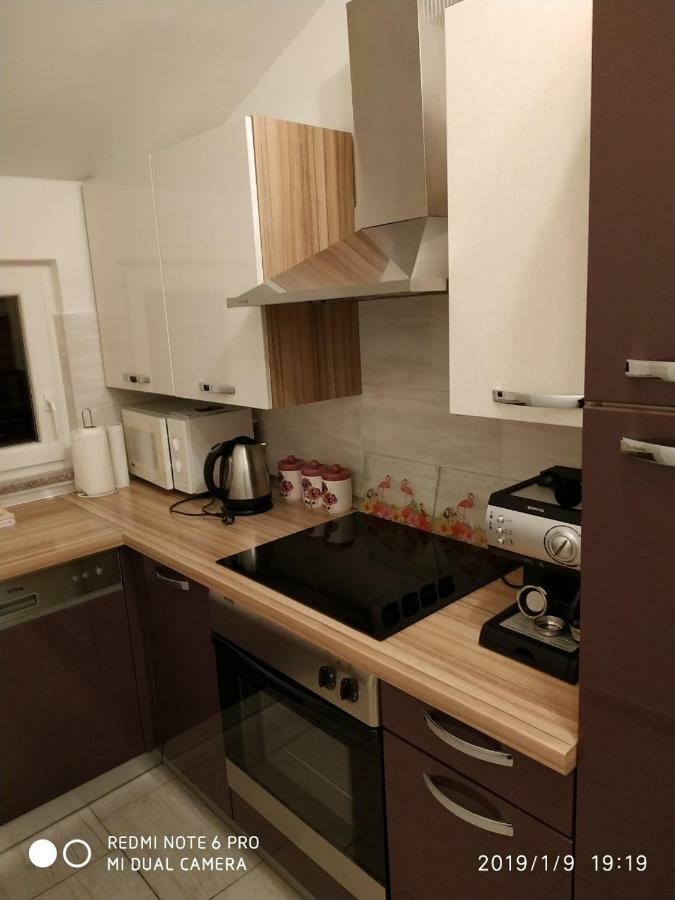 Apartment Dorina Buje Luaran gambar